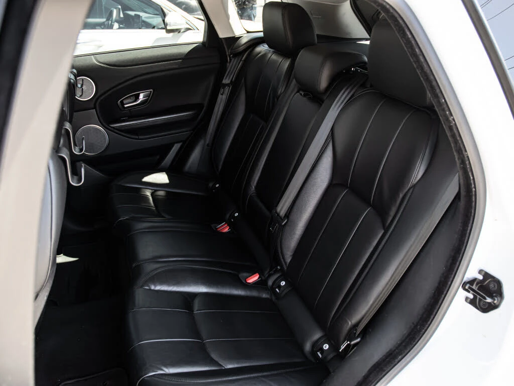 Land Rover Range Rover Evoque 4WD* ПАНО* ПОДГРЕВИ* КАМЕРИ* КРАЙНА ЦЕНА* , снимка 13 - Автомобили и джипове - 56722494
