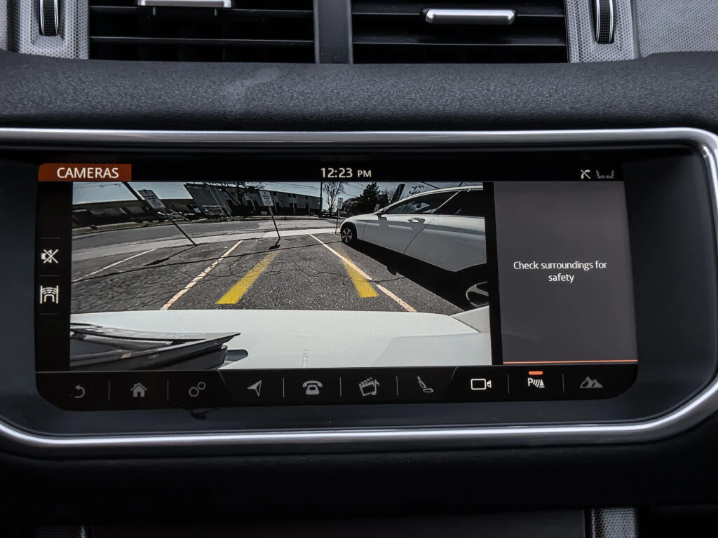 Land Rover Range Rover Evoque 4WD* ПАНО* ПОДГРЕВИ* КАМЕРИ* КРАЙНА ЦЕНА* , снимка 11 - Автомобили и джипове - 56722494