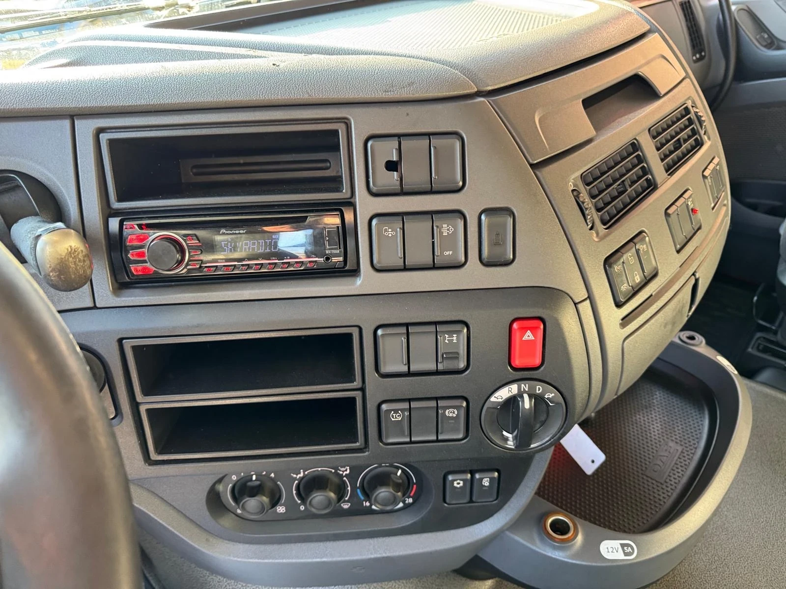 Daf XF DAF XF460 2x Tank  | Mobile.bg   15