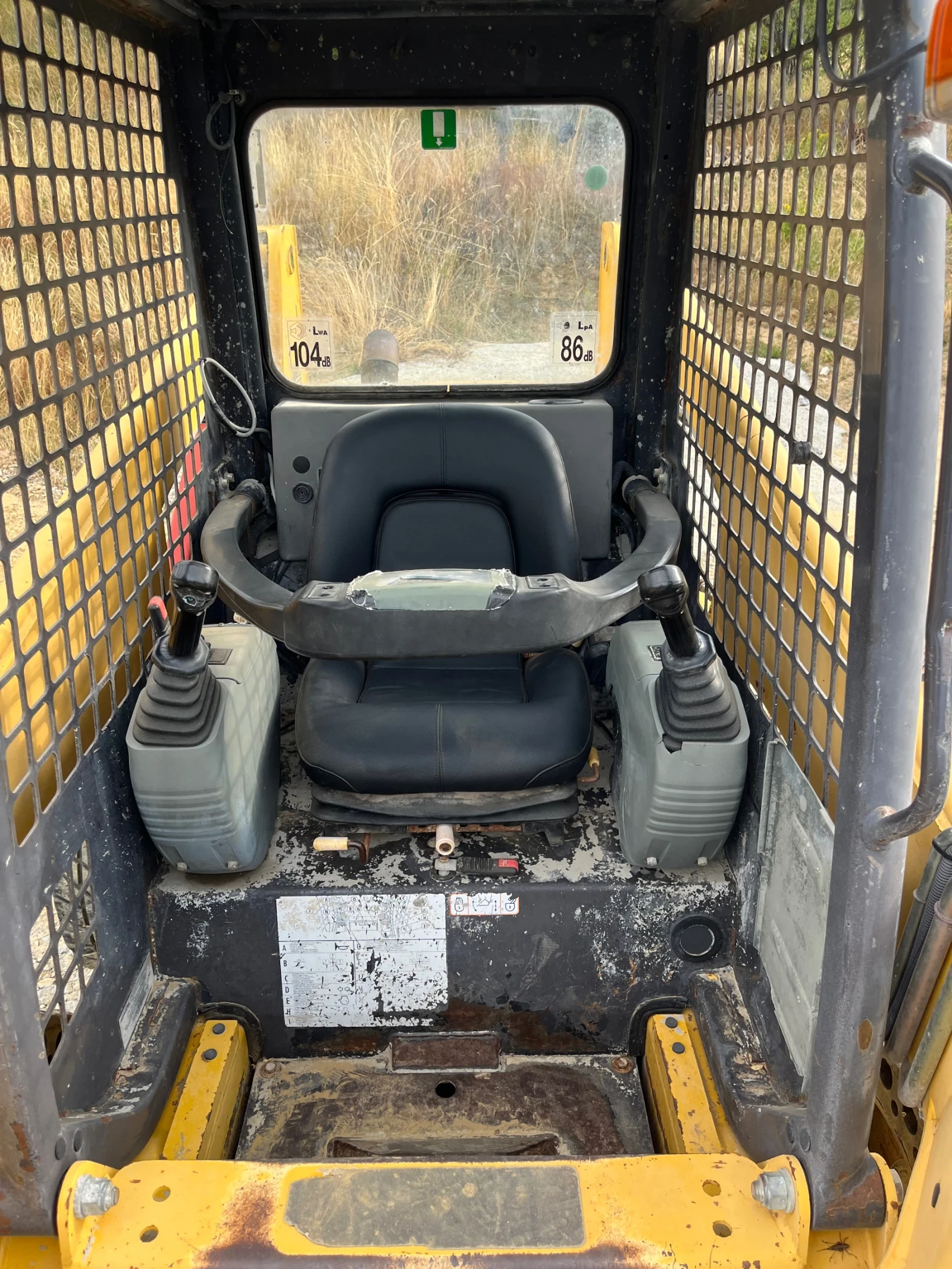 Мини челни товарачи Komatsu Sk815 turbo 2 speed - изображение 9