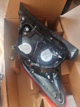 Нов ляв стоп Тойота Ярис p13, снимка 2