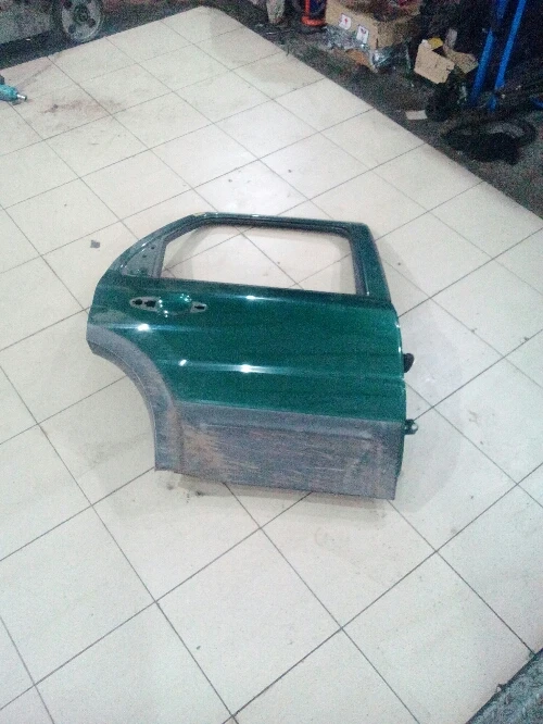 врата задна дясна форд маверик 2003