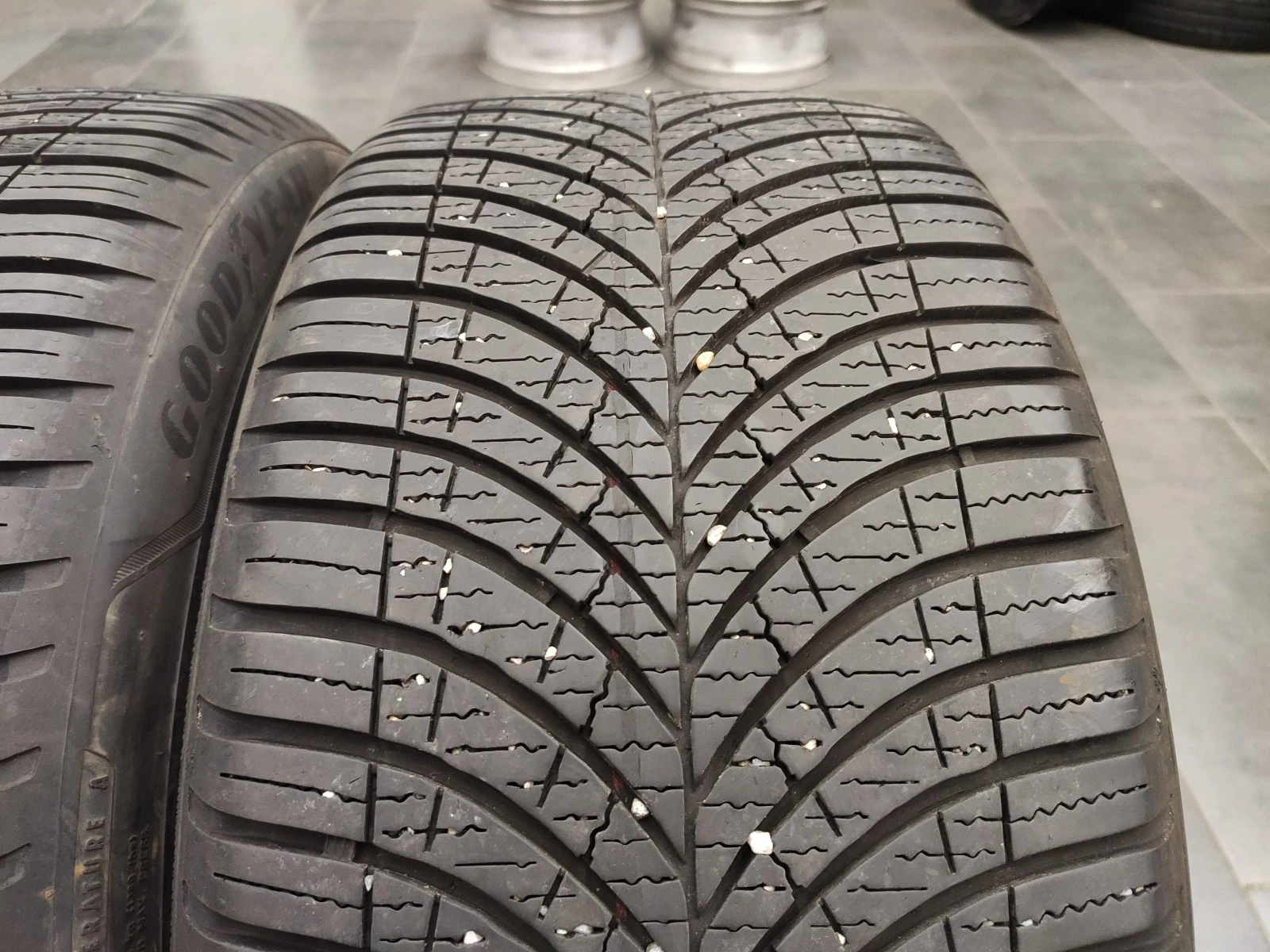  225/40R18 | Mobile.bg   1