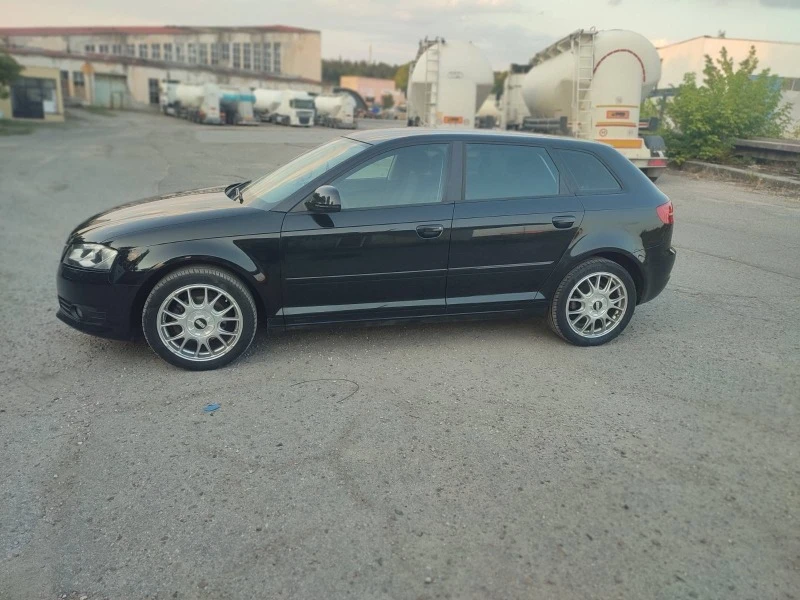 Audi A3 2.0 TDI FACELIFT , снимка 8 - Автомобили и джипове - 47561883