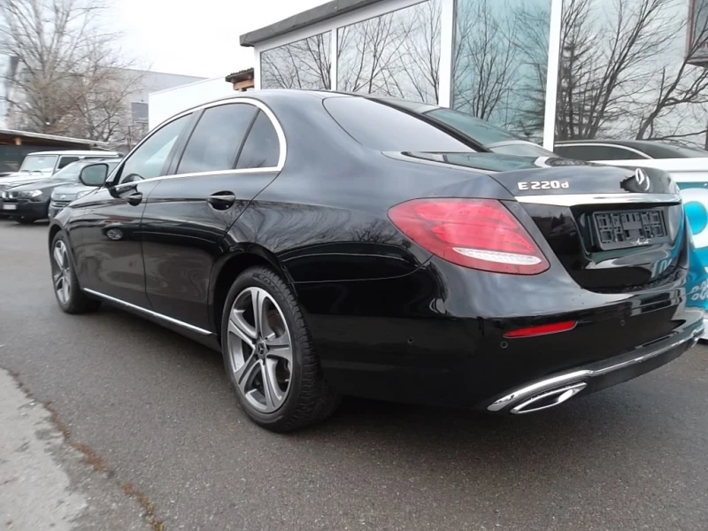 Mercedes-Benz E 220 4 MATIC 9G , снимка 2 - Автомобили и джипове - 48294682