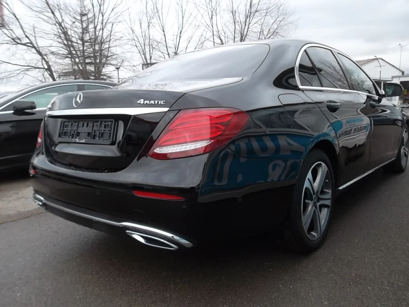 Mercedes-Benz E 220 4 MATIC 9G , снимка 3 - Автомобили и джипове - 48294682