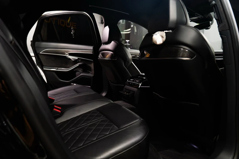 Audi S8, снимка 17 - Автомобили и джипове - 52093512