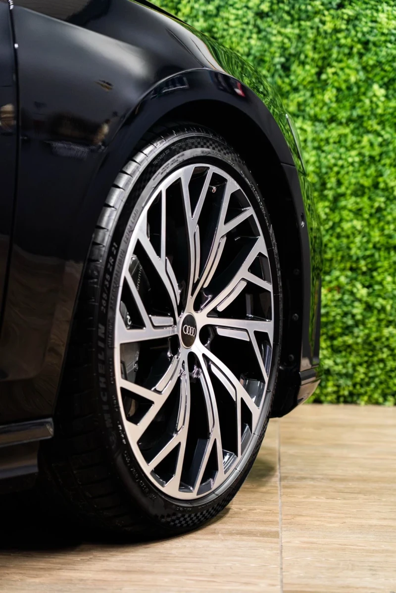 Audi S8, снимка 3 - Автомобили и джипове - 52093512