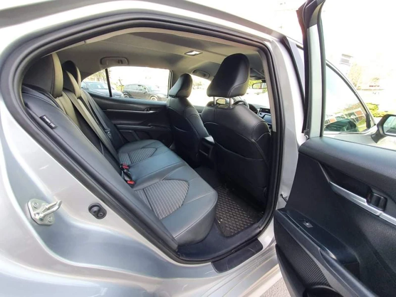 Toyota Camry, снимка 7 - Автомобили и джипове - 52111655