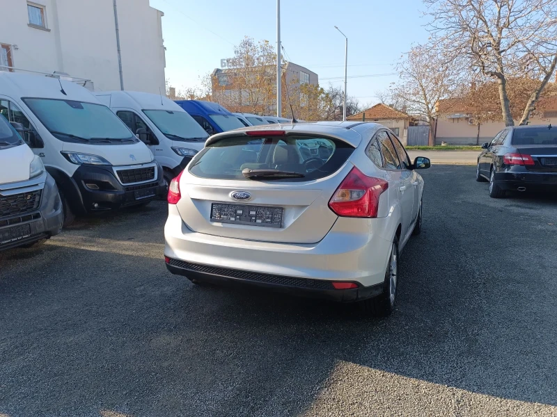 Ford Focus 1.6 TDCI 95кс. НАПЪЛНО ОБСЛУЖЕН!! FULL SERVICE!!, снимка 5 - Автомобили и джипове - 52812137