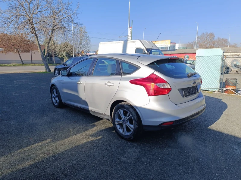 Ford Focus 1.6 TDCI 95кс. НАПЪЛНО ОБСЛУЖЕН!! FULL SERVICE!!, снимка 6 - Автомобили и джипове - 52812137