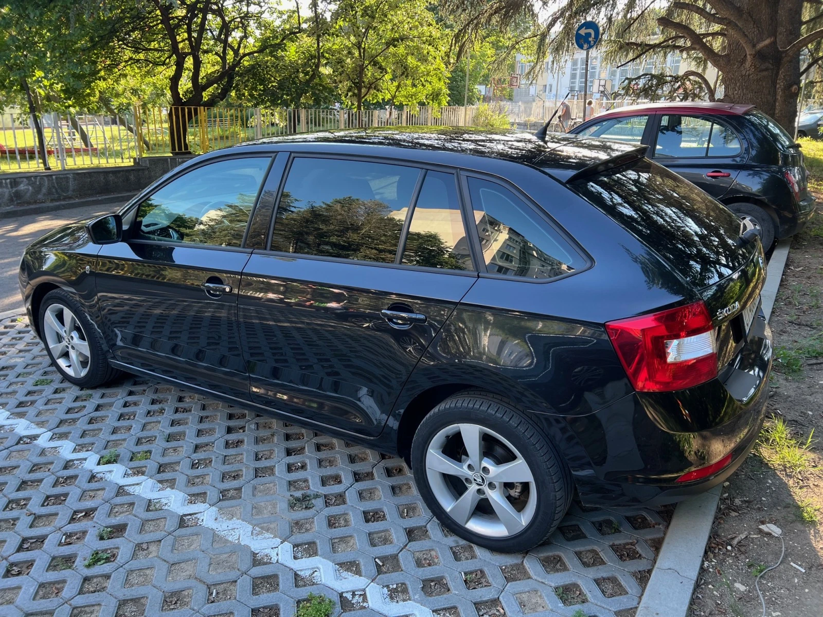 Skoda Rapid 1.2 TSI - изображение 2