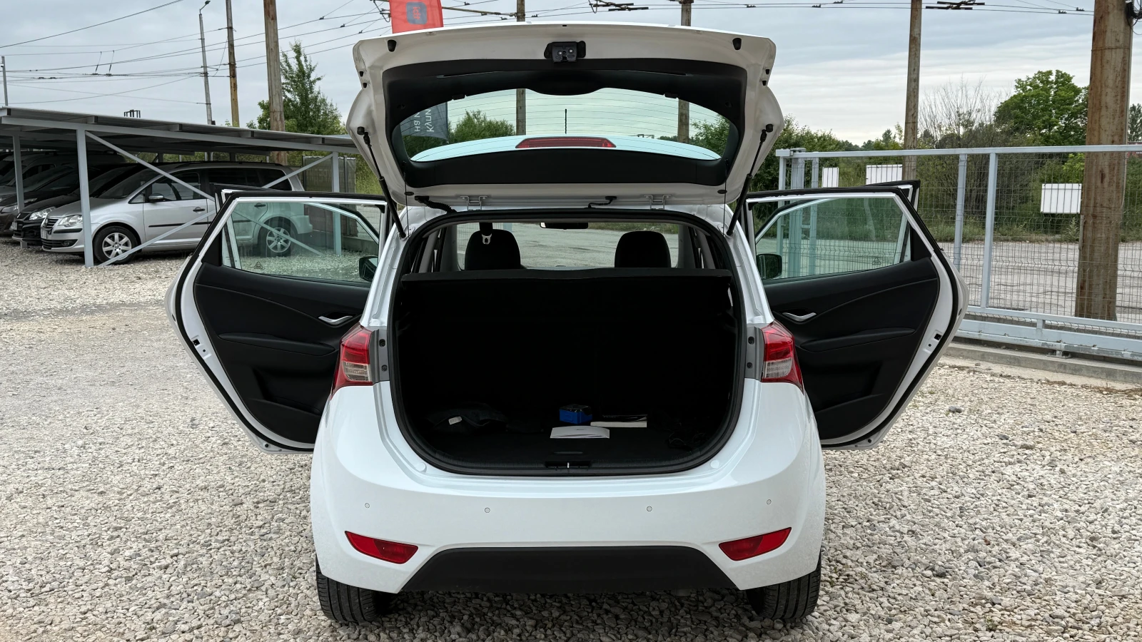 Hyundai Ix20 1.4-90к.с.-EURO 5-ВНОС ИТАЛИЯ - изображение 9