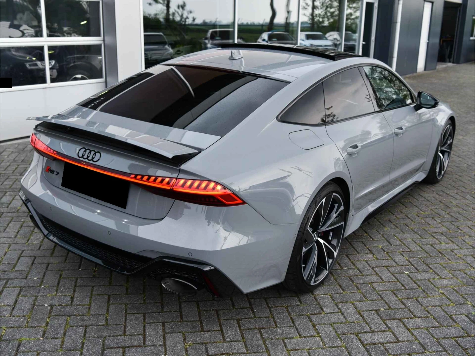 Audi Rs7 4.0TFSI Quattro - изображение 4