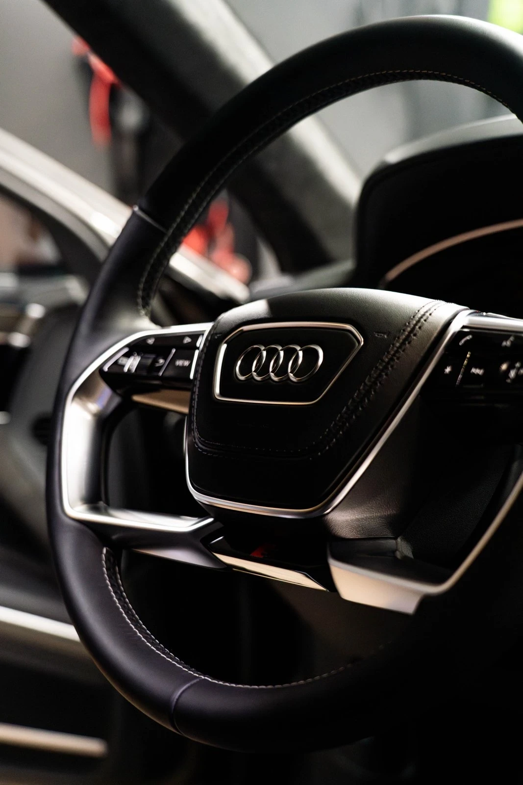 Audi S8  - изображение 9