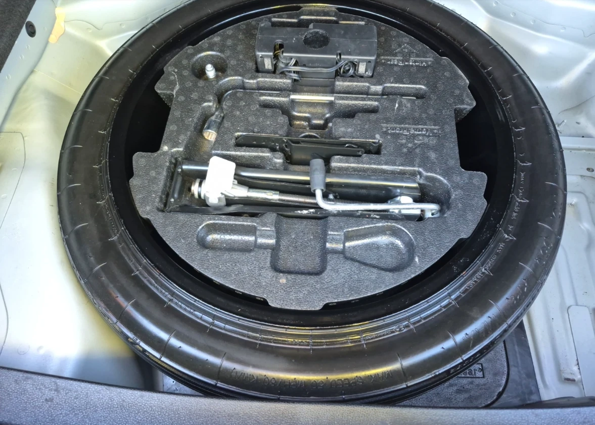 Mercedes-Benz E 63 AMG S-MODEL* * *  | Mobile.bg   13