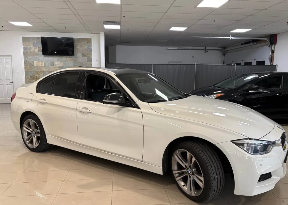 BMW 330 ����� ���� * * �������� * * CARFAX * * ���� ������ | Mobile.bg � ����������� 3