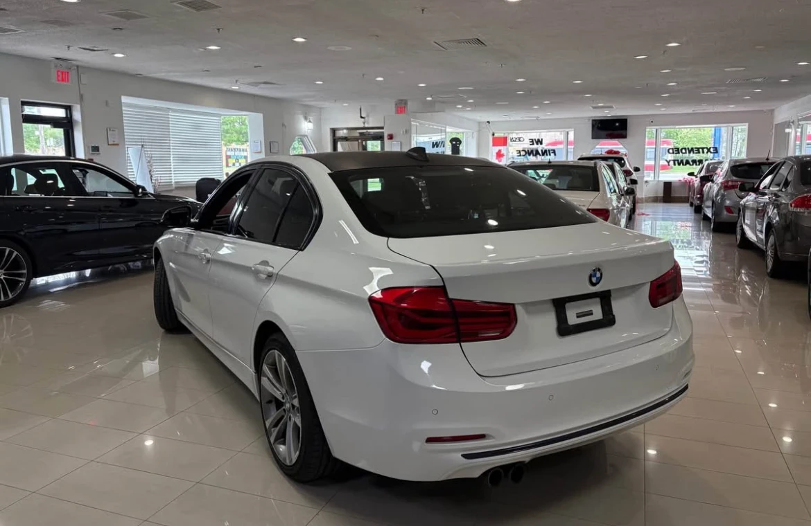 BMW 330 ����� ���� * * �������� * * CARFAX * * ���� ������ | Mobile.bg � ����������� 6