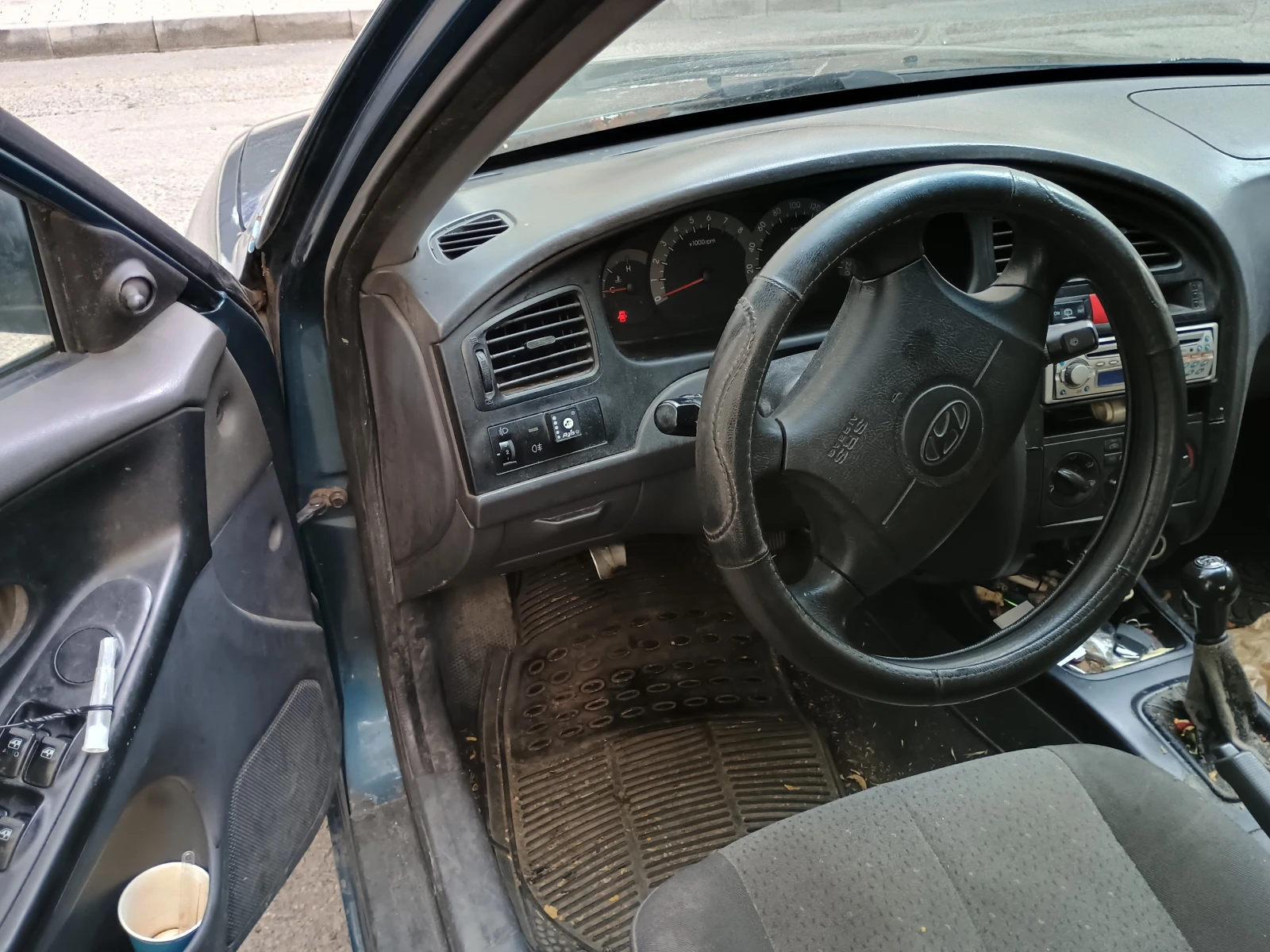 Hyundai Elantra 2003 - изображение 2