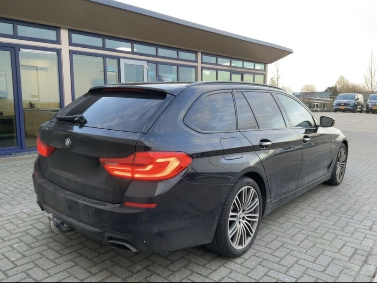 BMW 540 Xdrive-Лизинг през Уникредит , снимка 8 - Автомобили и джипове - 53814534