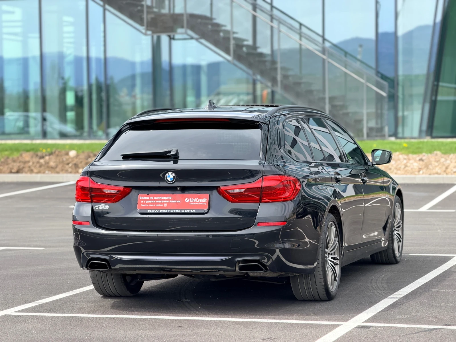 BMW 540 540i Xdrive-Лизинг през Уникредит , снимка 6 - Автомобили и джипове - 53814534