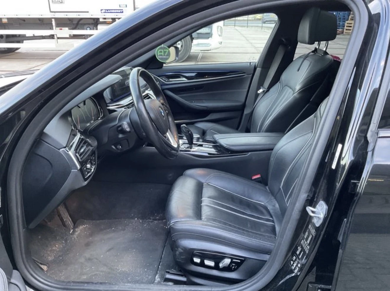 BMW 540 Xdrive-Лизинг през Уникредит , снимка 9 - Автомобили и джипове - 53814534