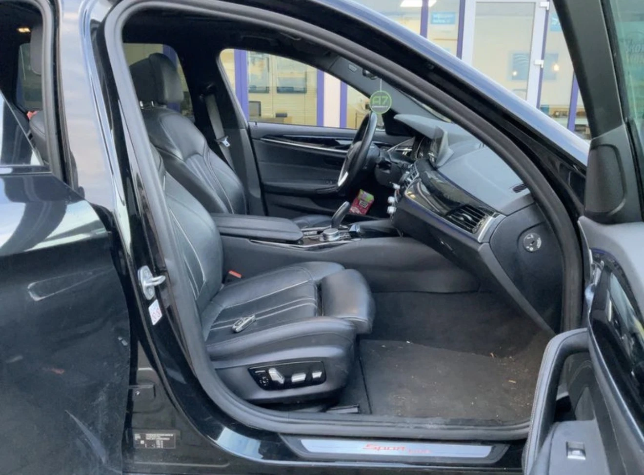 BMW 540 Xdrive-Лизинг през Уникредит , снимка 11 - Автомобили и джипове - 53814534