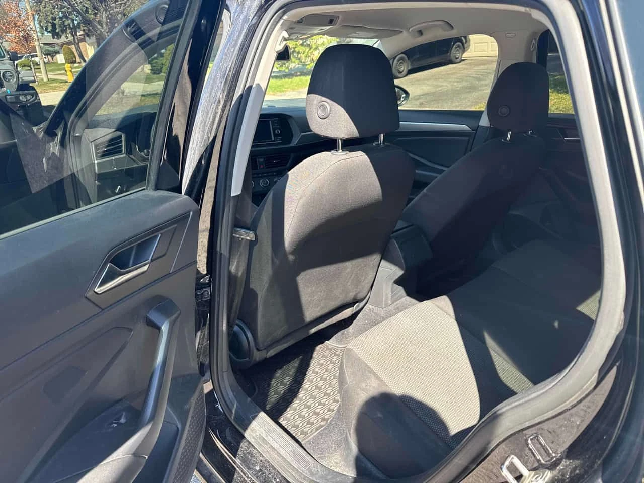 VW Jetta * Comfortline * CARFAX * 2 КЛЮЧА * KEYLESS * , снимка 13 - Автомобили и джипове - 54190586