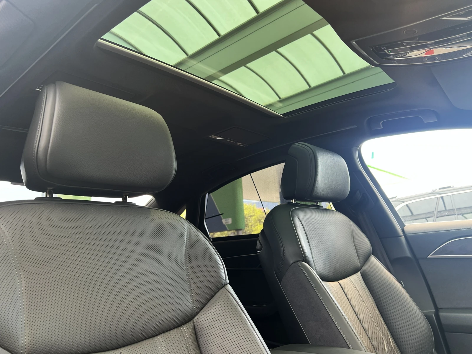 Audi A8 60 L TFSIe / QUATTRO / AIR / MATRIX / B&O / PANO /, снимка 14 - Автомобили и джипове - 54411726