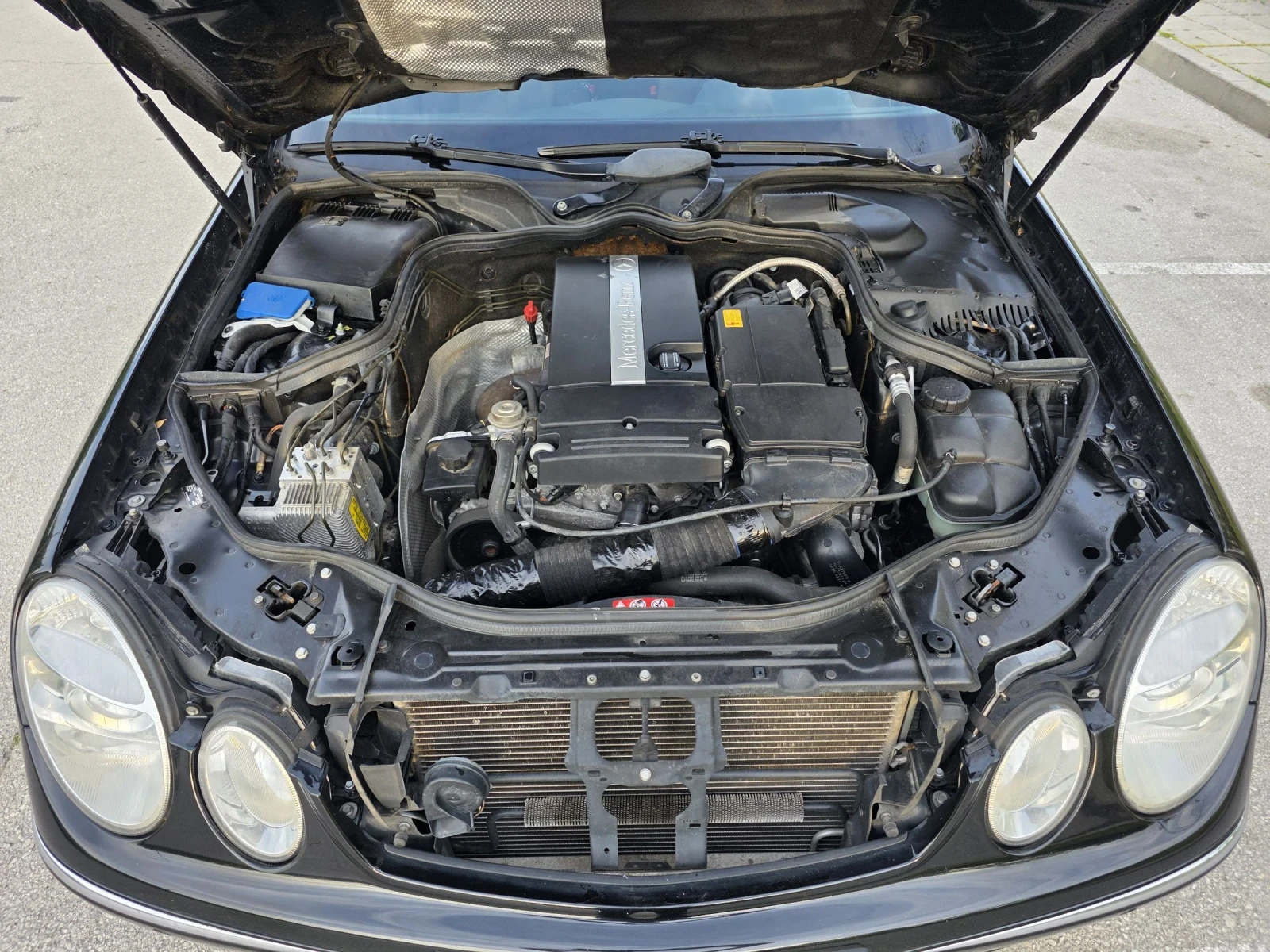 Mercedes-Benz E 200 Kompressor, Elegance, Панорама, Печка , снимка 17 - Автомобили и джипове - 54417666
