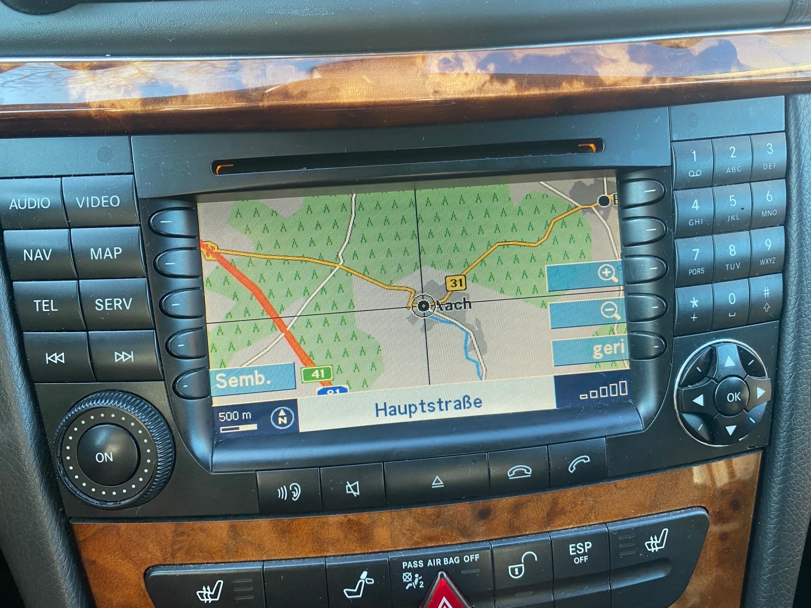 Mercedes-Benz E 280, снимка 8 - Автомобили и джипове - 54437041