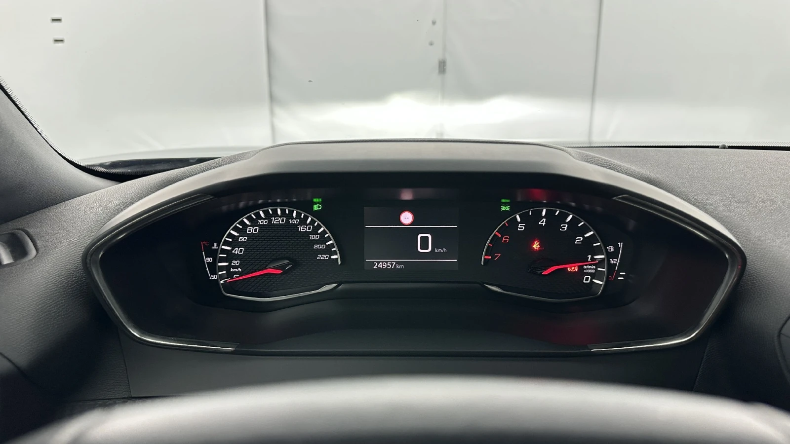 Peugeot 2008 1.2i Allure | Mobile.bg � ����������� 13