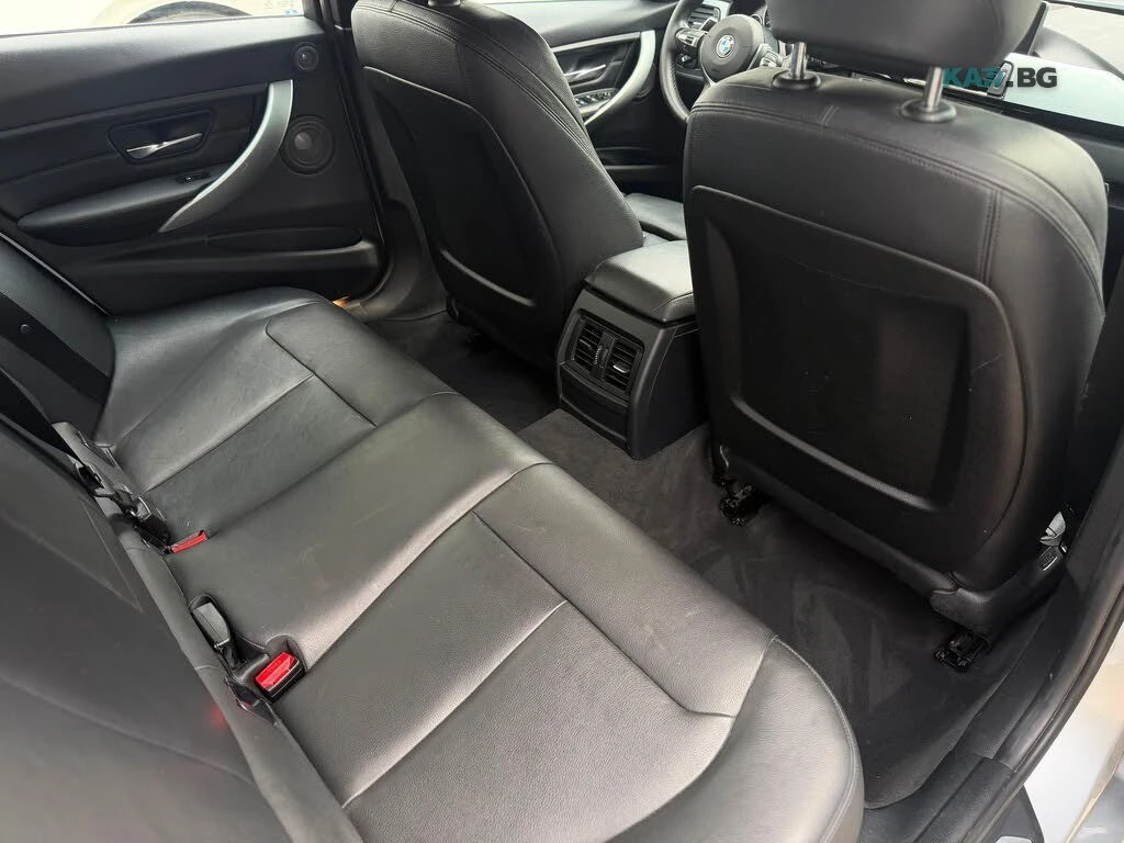 BMW 335 XDRIVE* MПАКЕТ* HARMAN* KARDON* SUNROOF* ПОДГРЕВ* , снимка 9 - Автомобили и джипове - 54813787