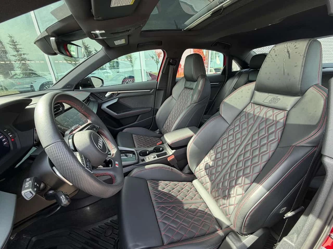 Audi S3 * Progressiv * АВТОКРЕДИТ БЕЗ ПЪРВОНАЧАЛНА ВНОСКА*, снимка 4 - Автомобили и джипове - 54903802