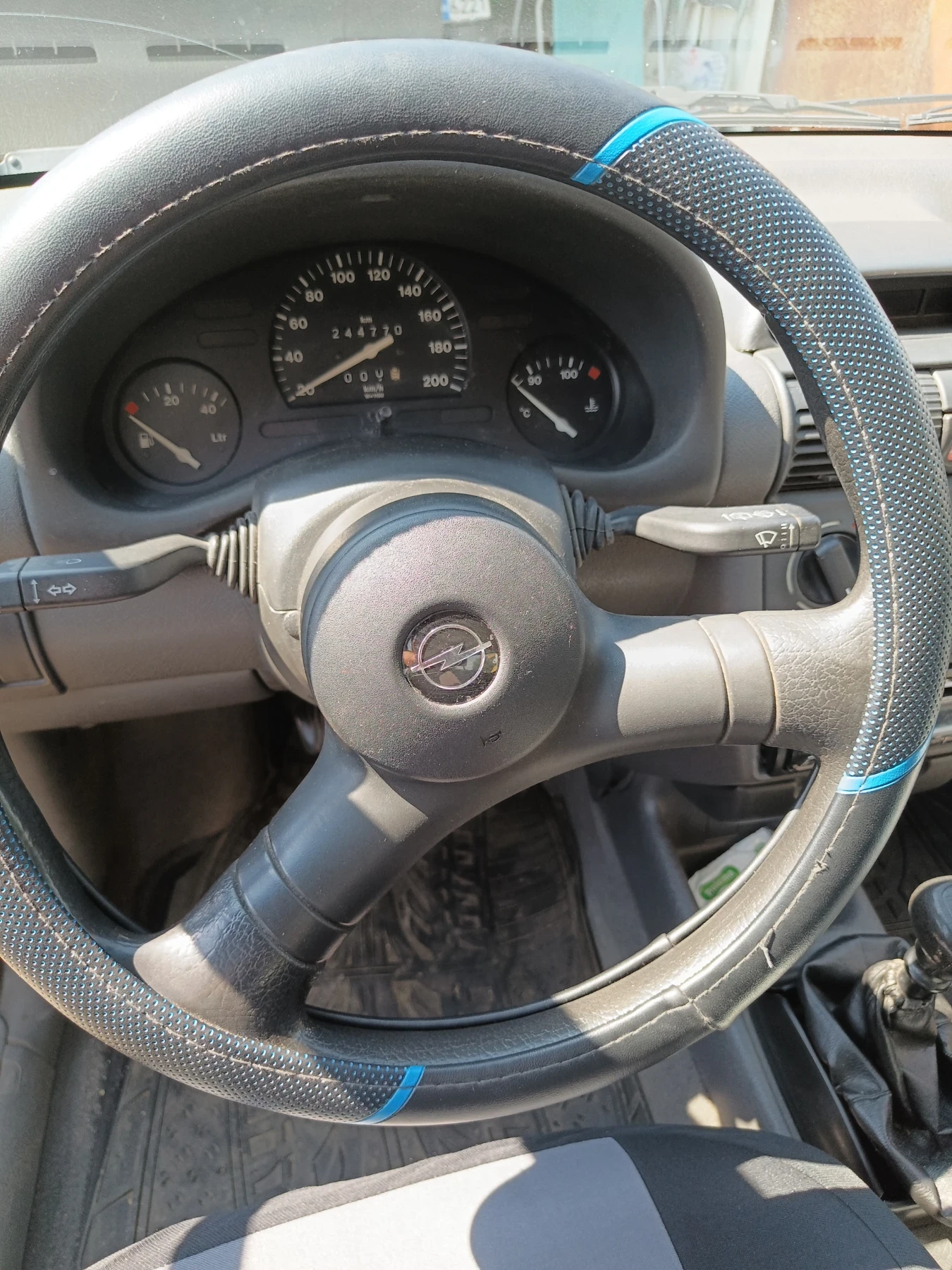 Opel Corsa, снимка 11 - Автомобили и джипове - 55308511
