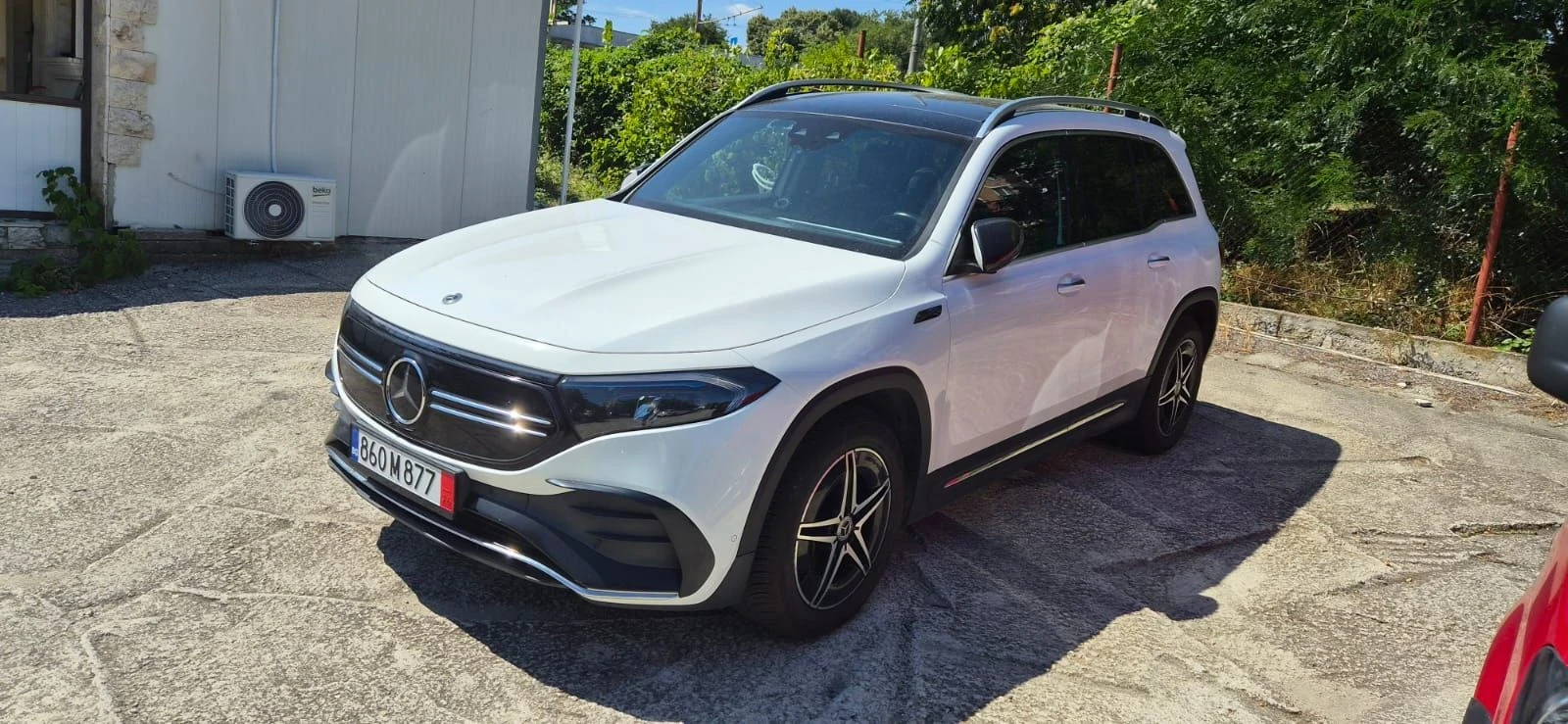Mercedes-Benz EQB 300 matik, снимка 2 - Автомобили и джипове - 55654133