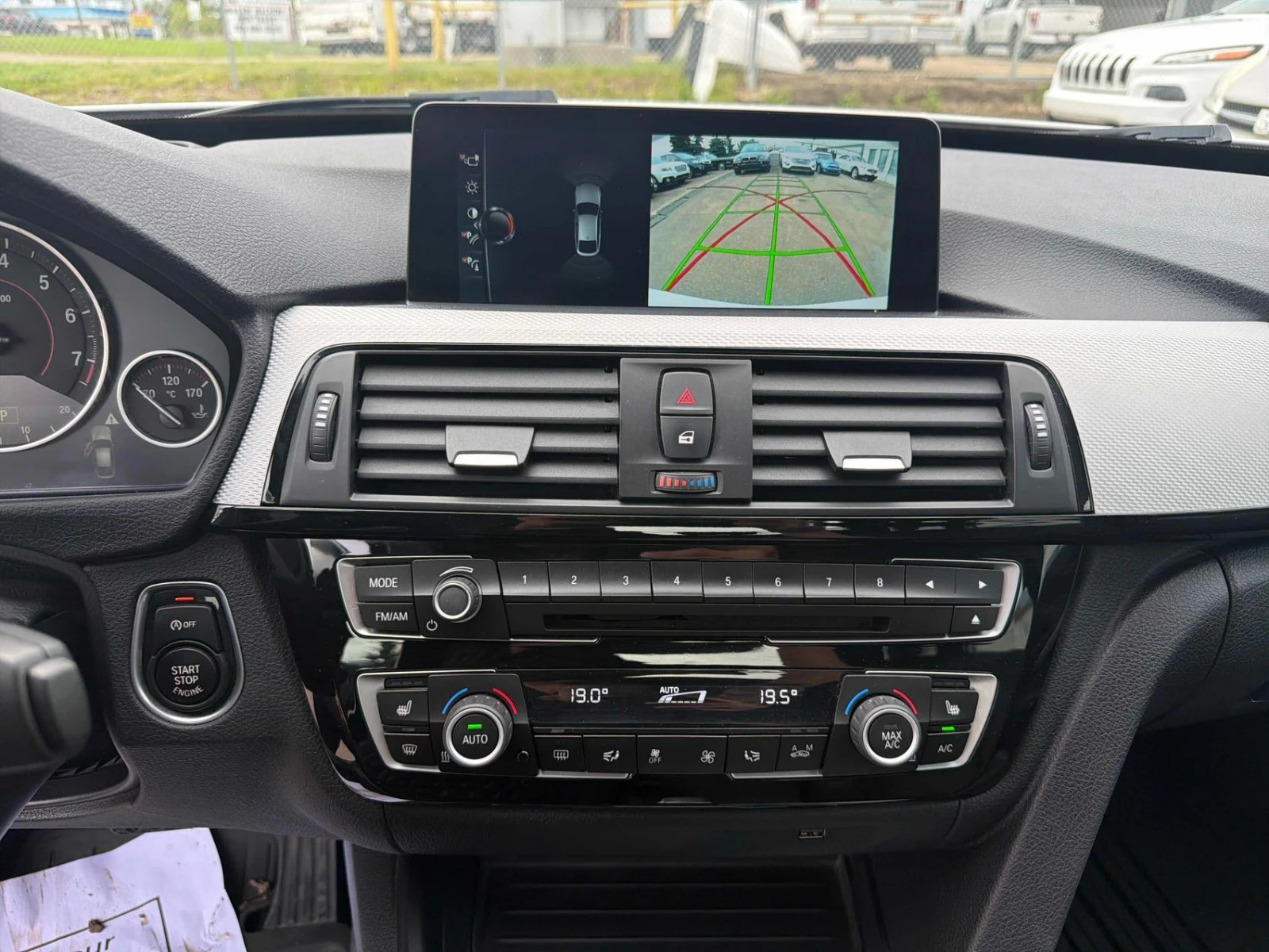 BMW 3gt 340 * HUD * M Pack *  АвтоКредит * (ЦЕНА ДО БГ), снимка 13 - Автомобили и джипове - 55674533