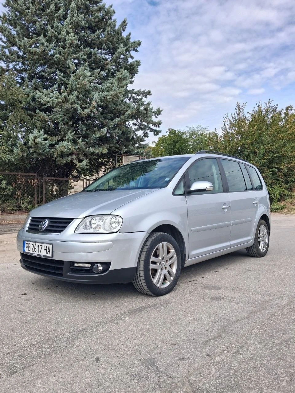 VW Touran 1.9TDI 105K KLIMA 6 SKOROSTI, снимка 2 - Автомобили и джипове - 56222330