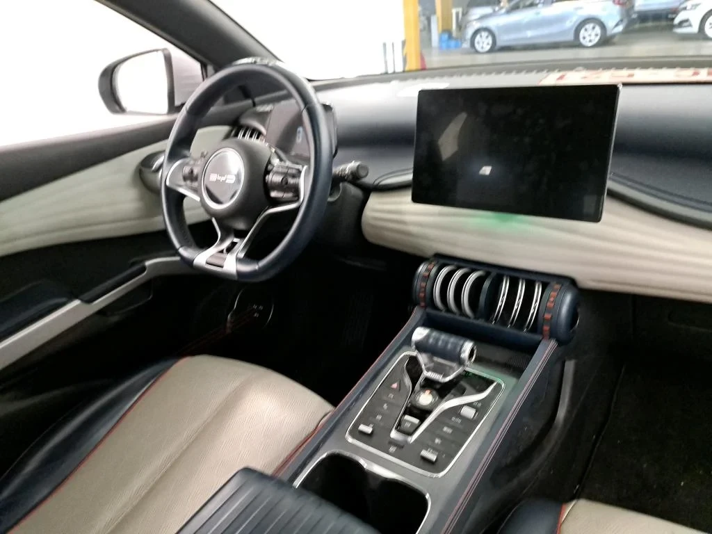 BYD Atto3 60 kWh Comfort Leather Led Navi 93% SoH | Mobile.bg � ����������� 8
