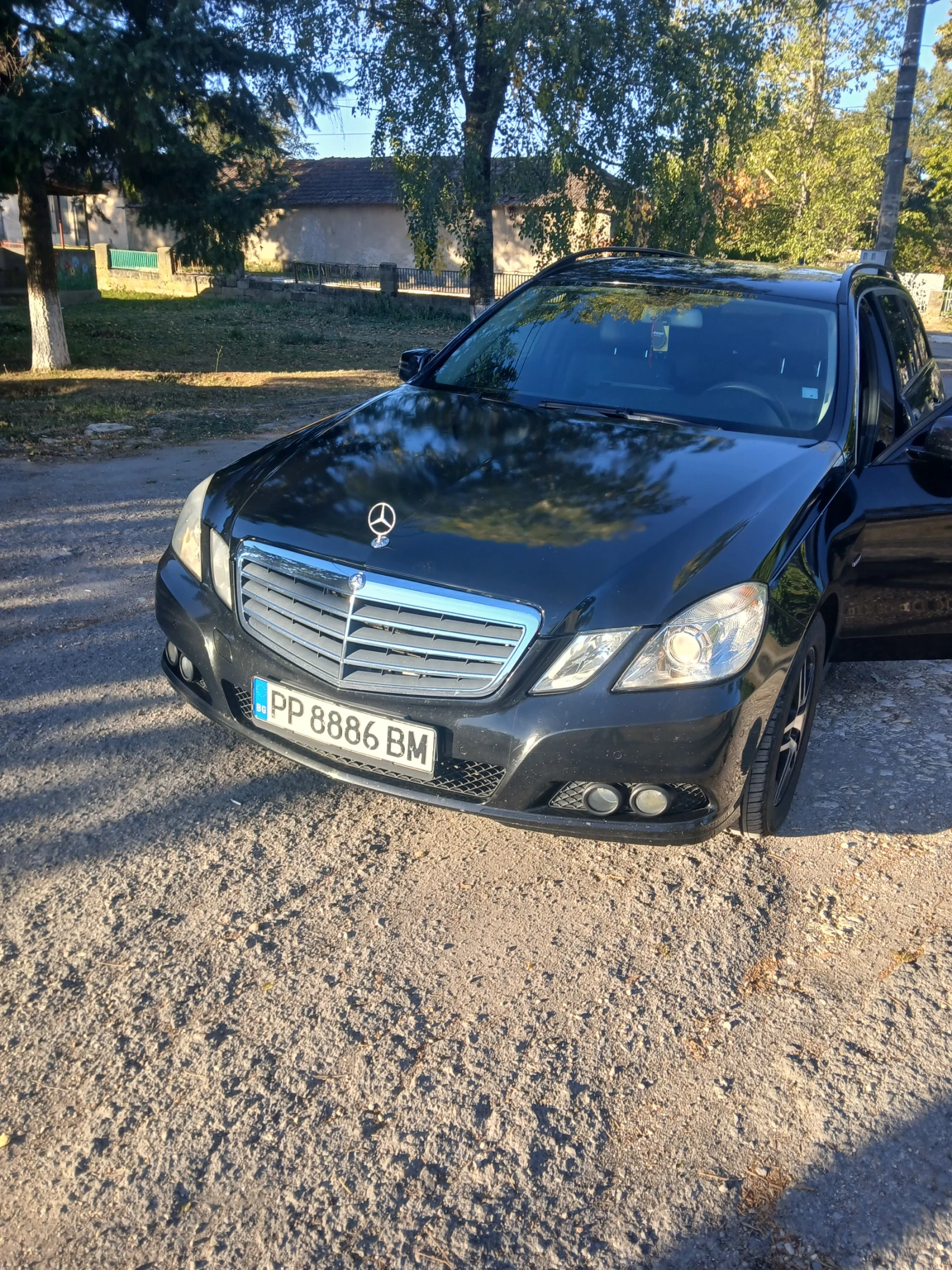 Mercedes-Benz E 200, снимка 8 - Автомобили и джипове - 56611915
