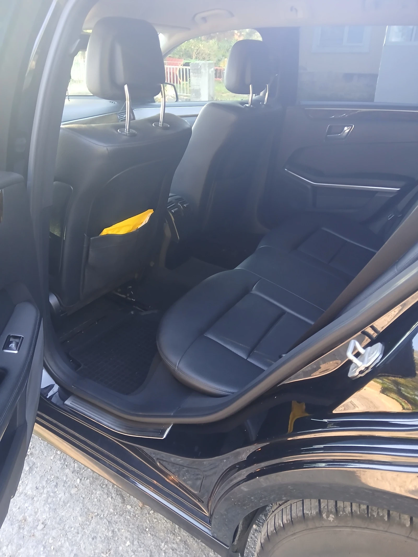 Mercedes-Benz E 200, снимка 6 - Автомобили и джипове - 56611915