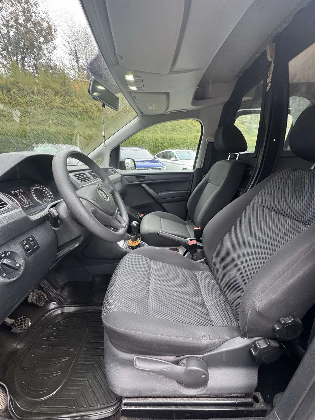 VW Caddy MAXI, снимка 11 - Автомобили и джипове - 56706562