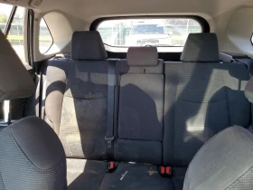 Toyota Rav4 2.5l Le, снимка 10