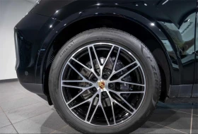 Обява за продажба на Porsche Cayenne E-HYBRID/FACELIFT/BOSE/PANO/360/SPORT CHRONO/ ~ 208 536 лв. - изображение 3