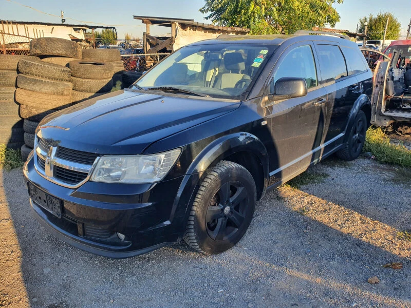 Dodge Journey 2.0crdi/на части , снимка 1 - Автомобили и джипове - 38388174