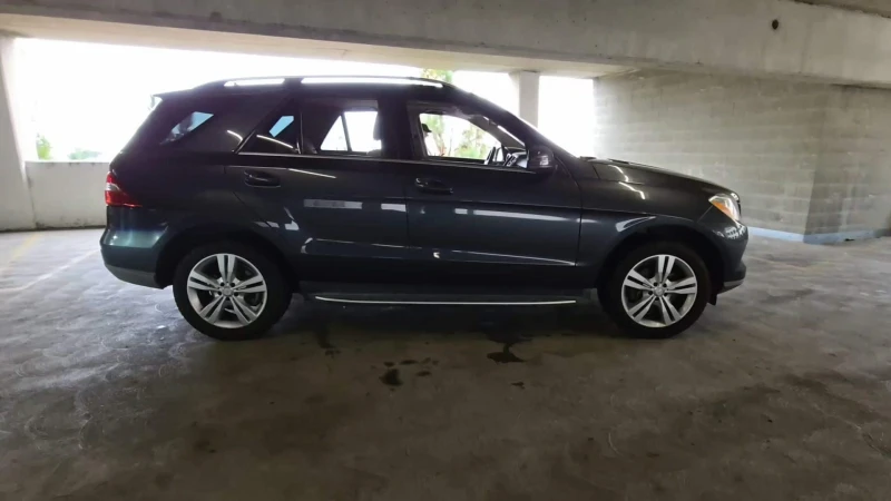 Mercedes-Benz ML 350 KEYLESS* ПОДГРЕВ* КАМЕРА* BLINDSPOT, снимка 4 - Автомобили и джипове - 48112134