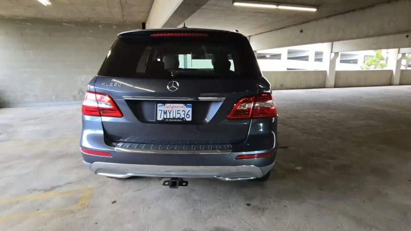 Mercedes-Benz ML 350 KEYLESS* ПОДГРЕВ* КАМЕРА* BLINDSPOT, снимка 3 - Автомобили и джипове - 48112134