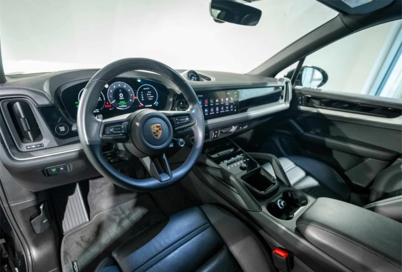 Porsche Cayenne E-HYBRID/FACELIFT/BOSE/PANO/360/SPORT CHRONO/, снимка 10 - Автомобили и джипове - 51881760