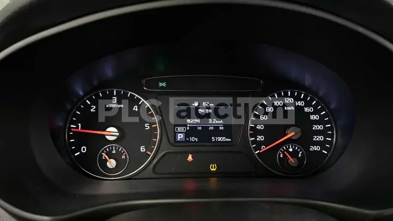 Kia Sorento 2.0 CRDI, снимка 6 - Автомобили и джипове - 54190046