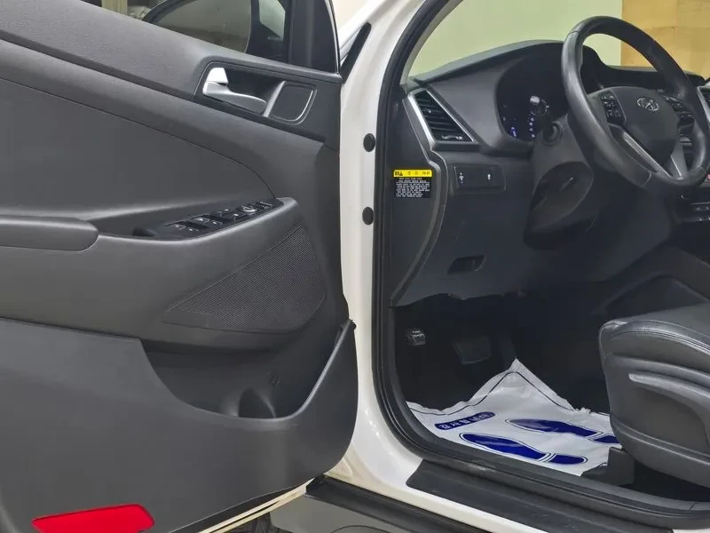 Hyundai Tucson Diesel 2.0 2Wd Modern | Mobile.bg � ����������� 14